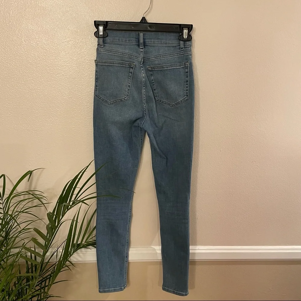 Reformation High and Skinny Crops in “Barbados” Size 23 - Picture 4 of 7